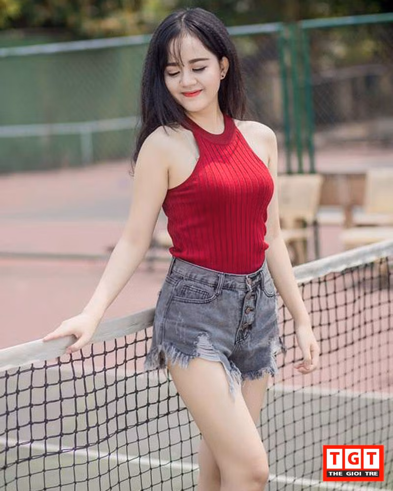 Nữ sinh xinh như búp bê, nổi tiếng ĐH Tài chính Kế toán Quảng Ngãi ảnh 1