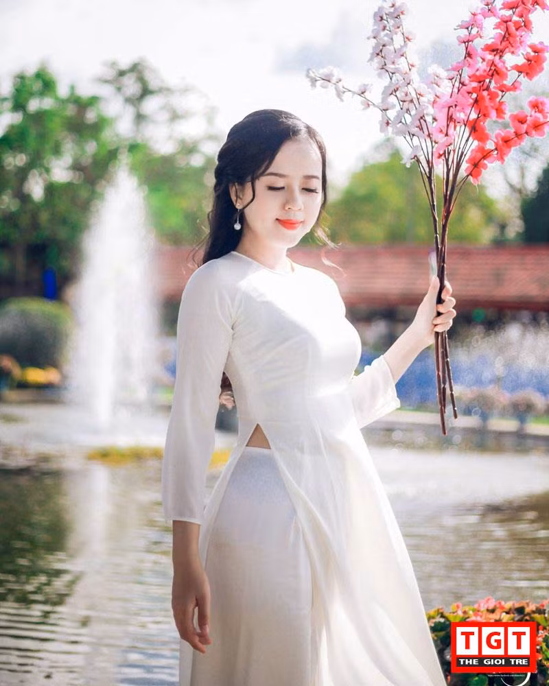 Nữ sinh xinh như búp bê, nổi tiếng ĐH Tài chính Kế toán Quảng Ngãi ảnh 2