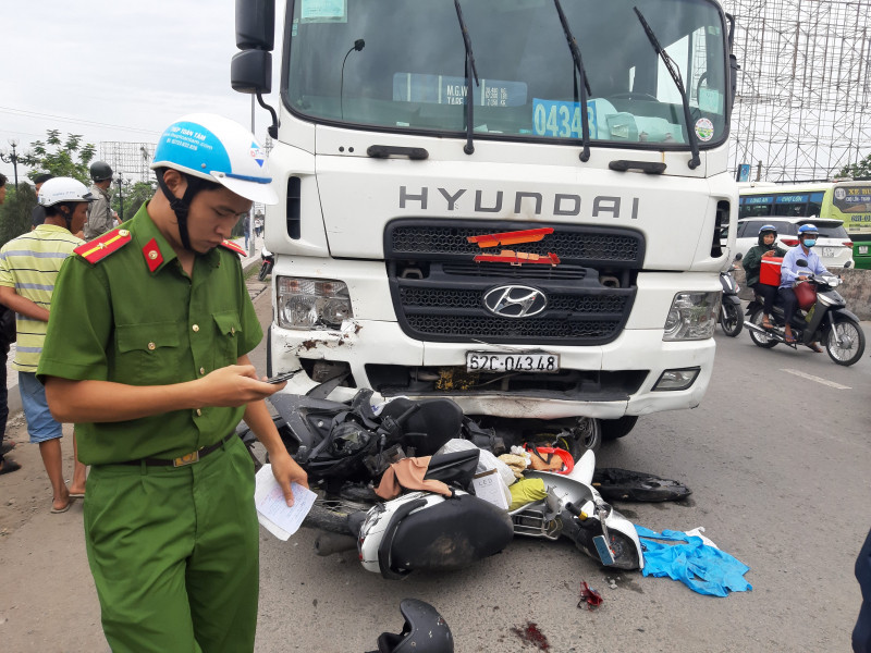 Hiện trường vụ tai nạn tại Bến Lức, Long An.Ảnh: Báo Giao thông