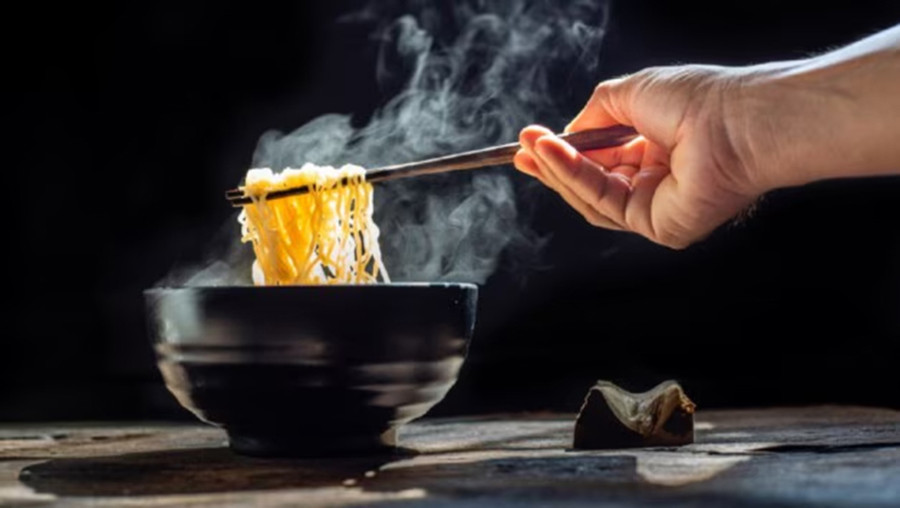 Chế độ ăn nhiều chất béo độc hại có thể dẫn đến xơ vữa động mạch, làm tăng nguy cơ đau tim và đột quỵ. (Ảnh: ITN) Chế độ ăn nhiều chất béo độc hại có thể dẫn đến xơ vữa động mạch, làm tăng nguy cơ đau tim và đột quỵ. (Ảnh: ITN)