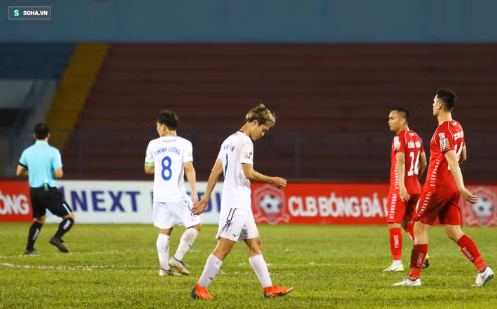 Vắng Công Phượng & Xuân Trường, Văn Toàn cô đơn tột độ giữa “hiểm địa“ ảnh 26