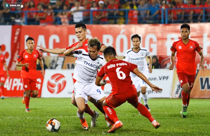 Vắng Công Phượng & Xuân Trường, Văn Toàn cô đơn tột độ giữa “hiểm địa“ ảnh 4