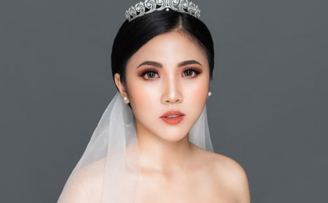 Biến hóa phong cách ngày cưới với kiểu makeup tông cam đất