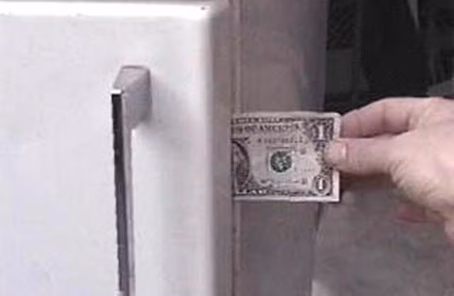 Chỉ bằng một tờ giấy, bạn biết ngay tủ lạnh có hao phí điện