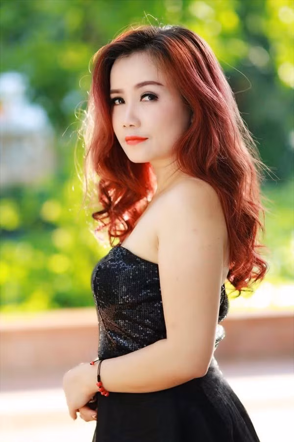  Hoàng Yến chia sẻ, phụ nữ càng độc lập thì càng hạnh phúc. 