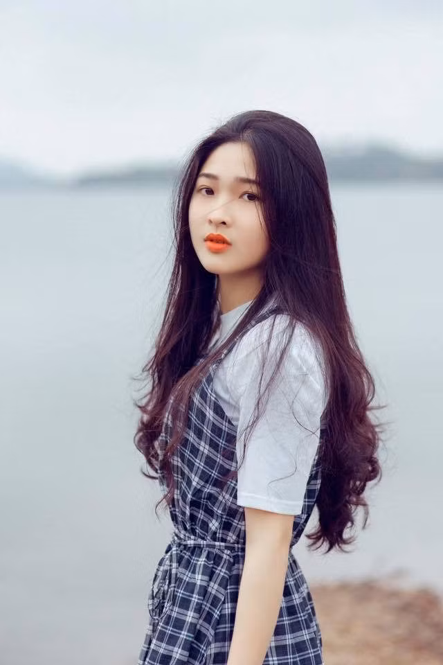 “Hotgirl bánh ướt” Nghệ An xinh như hoa nhưng vẫn chưa có chậu ảnh 2 “Hotgirl bánh ướt” Nghệ An xinh như hoa nhưng vẫn chưa có chậu ảnh 2