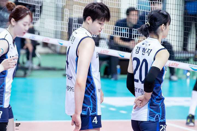 Nữ VĐV bóng chuyền cao 1m86 khiến dân mạng xôn xao vì...quá đẹp trai - Ảnh 3. Nữ VĐV bóng chuyền cao 1m86 khiến dân mạng xôn xao vì...quá đẹp trai - Ảnh 3.