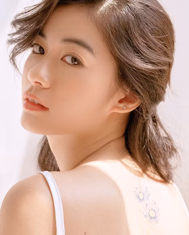 Xinh đẹp là vậy nhưng Vi sống rất bình dị.