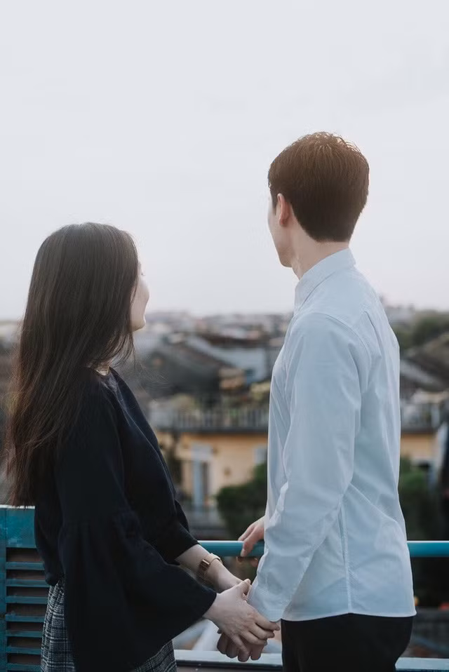 Á khôi du học sinh Việt tại Nhật khiến nhiều bạn trẻ ghen tị khi sánh đôi cùng chàng giáo viên trẻ người Nhật đẹp trai, tốt bụng như soái ca.