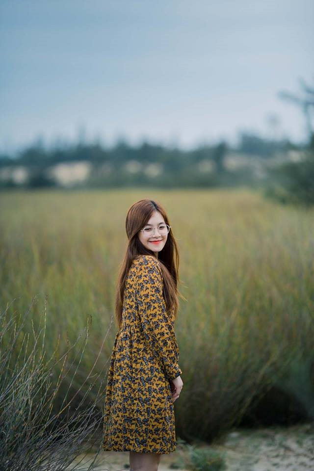 Cô nàng xinh như mộng, đa tài nổi tiếng trường Cao đẳng Du lịch Hà Nội ảnh 4 Cô nàng xinh như mộng, đa tài nổi tiếng trường Cao đẳng Du lịch Hà Nội ảnh 4