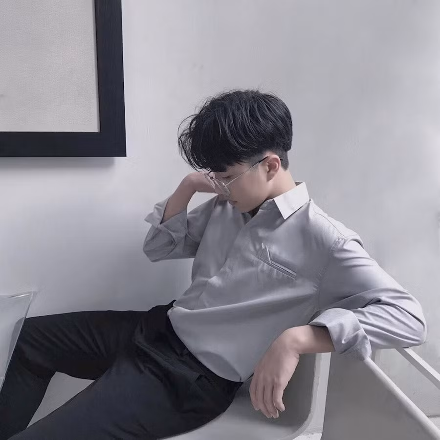 Mẹo diện sơ mi như mỹ nam Hàn từ em trai sinh năm 2002 ảnh 2