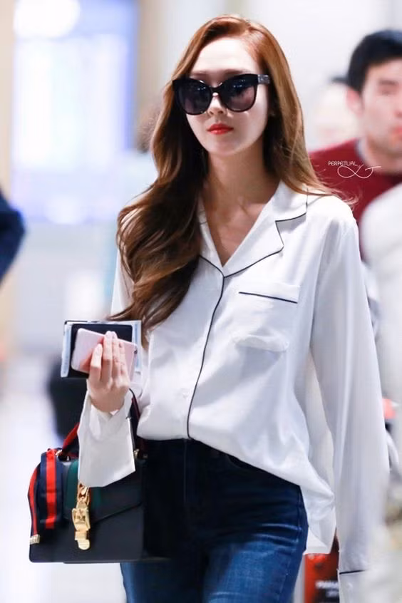 Sơ mi trắng trở lại làm "dậy sóng" các tín đồ thời trang ảnh 5