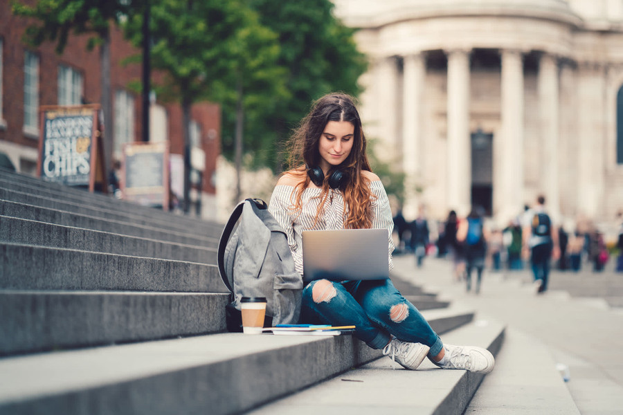 Các công ty toàn cầu ở bất cứ đâu trên thế giới đều có nhu cầu rất lớn về &quot;các thiên tài&quot; máy tính. (Ảnh: ITN)