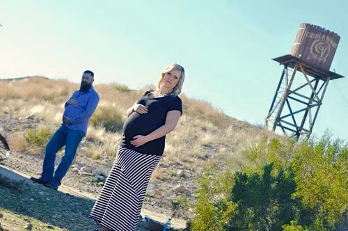 Vợ chồng đồng cam cộng khổ.