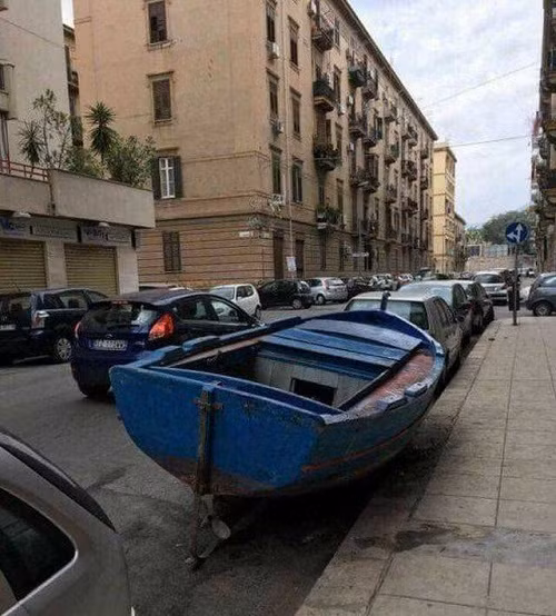 Phương tiện dự phòng cho những ngày mưa bão.