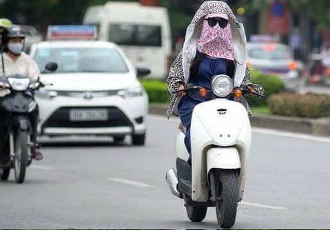 &quot;ninja&quot; khoe sac xuan mon mon trong bo suu tap ao chong nang sac so hinh anh 10