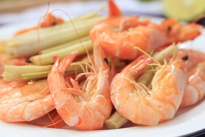 5 sai lầm khi ăn tôm khiến món ăn thành độc dược, thậm chí thiệt mạng