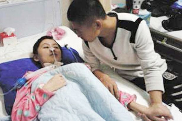 Bạn trai tận tình chăm sóc suốt thời gian hôn mê, vừa tỉnh lại cô gái vội báo cảnh sát ảnh 1 Sự thật được phơi bày khiến ai cũng ngỡ ngàng.
