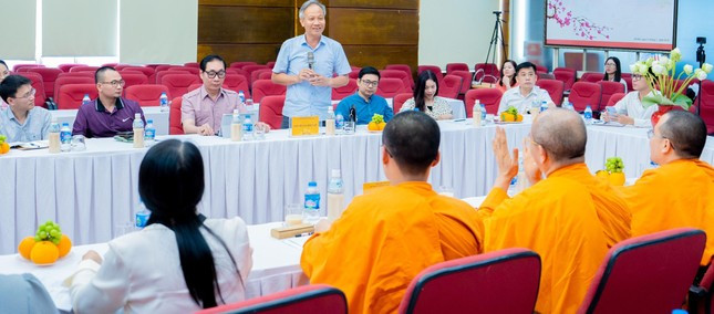 Buổi tham vấn có sự tham gia của các chuyên gia độc lập và đại diện Ban trụ trì chùa Ba Vàng.