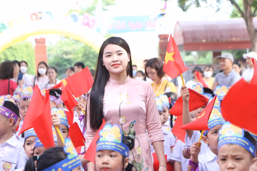 Các thầy cô đã chuẩn bị rất kỹ lưỡng cho chương trình chào đón học sinh lớp 1.