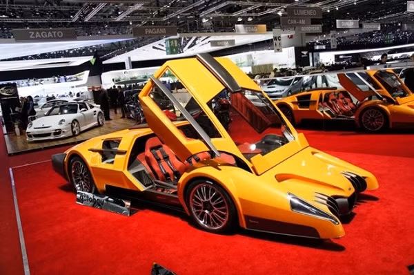 Cận cảnh 15 chiếc xe có thiết kế lạ kì nhất thế giới