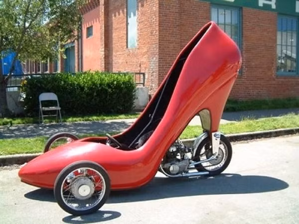 Cận cảnh 15 chiếc xe có thiết kế lạ kì nhất thế giới