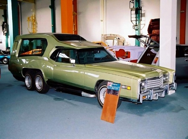 Cận cảnh 15 chiếc xe có thiết kế lạ kì nhất thế giới