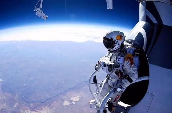 10 kẻ liều lĩnh điên rồ trong lịch sử nhân loại ảnh 9 10 kẻ liều lĩnh điên rồ trong lịch sử nhân loại ảnh 9