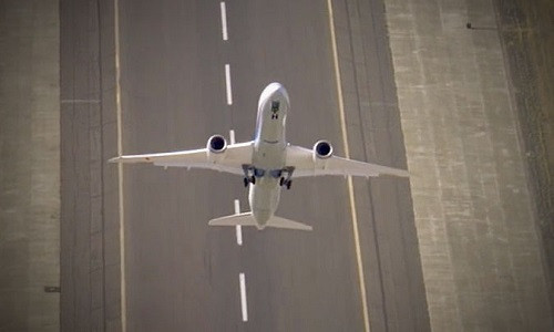 Máy bay vẫn có thể tiếp đất an toàn dù chết động cơ. Ảnh minh họa:Express.