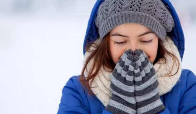 Phòng ngừa khản tiếng, mất tiếng khi thời tiết chuyển mùa ảnh 1
