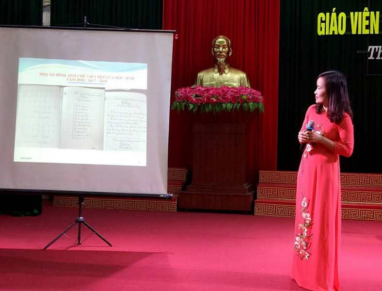 Cô giáo Nguyễn Thị Kim Cúc - Trường Tiểu học Thị trấn Thạch Hà giàu kinh nghiệm, sáng tạo và có năng khiếu viết chữ đẹp. Một trong các giải pháp được cô áp dụng hiệu quả trong nhiều năm qua là rèn tư thế ngồi viết đúng, viết chữ đẹp cho học sinh.