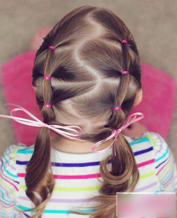 16 kieu toc dep cho be di choi tet thuc hien trong 5 phut, ai cung phai khen nuc no - 9