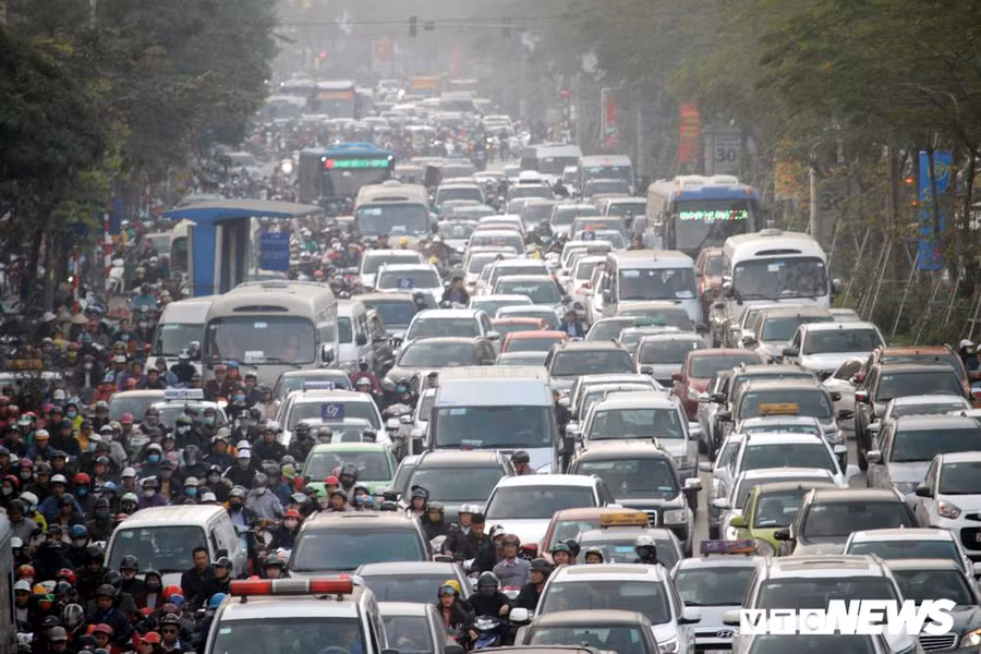 Anh: Can Tet Nguyen dan, Ha Noi un tac kinh hoang hinh anh 1