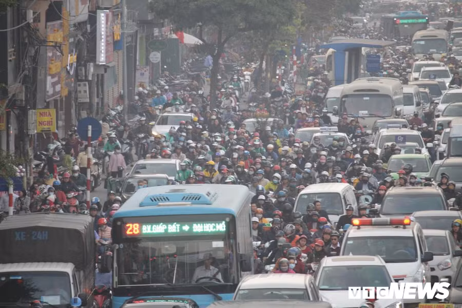 Anh: Can Tet Nguyen dan, Ha Noi un tac kinh hoang hinh anh 2