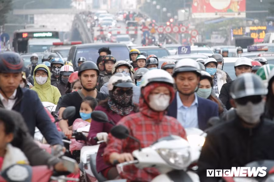 Anh: Can Tet Nguyen dan, Ha Noi un tac kinh hoang hinh anh 7