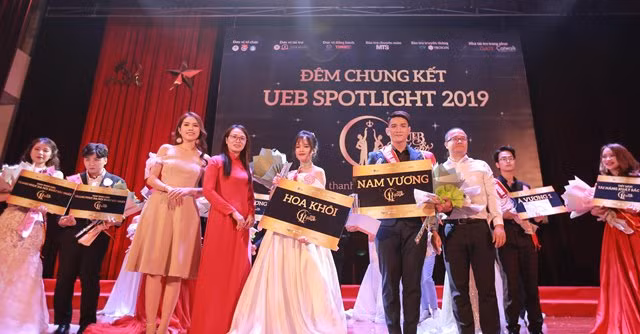 Lễ trao giải trong đêm Chung kết