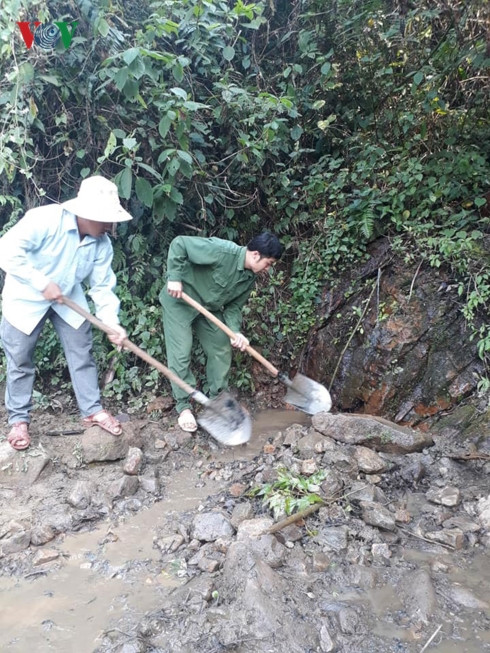 điểm trường tiểu học vùng 3 chiềng công, sơn la thiếu nước trầm trọng hình 4 diem truong tieu hoc vung 3 chieng cong, son la thieu nuoc tram trong hinh 4