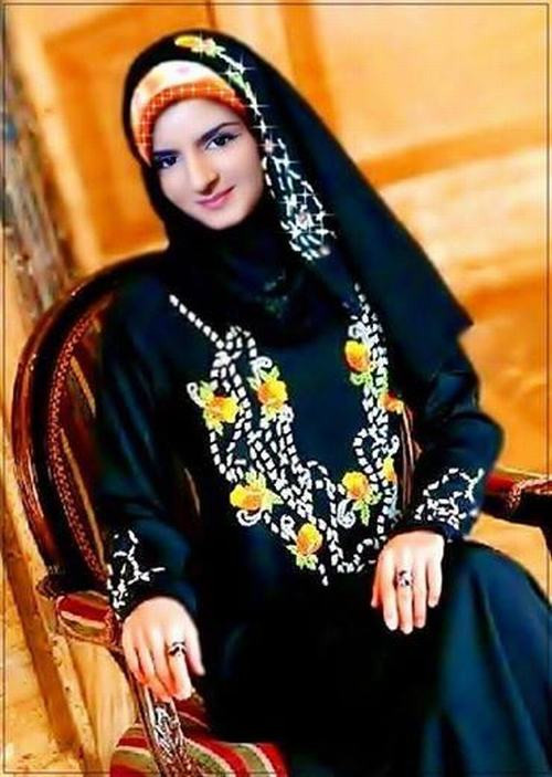 Cuộc sống vương giả của nàng công chúa giàu có nhất Dubai ảnh 9 Một công chúa Mahra cao quý, nghiêm nghị...