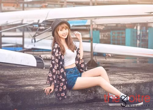 Cô giáo xinh đẹp tương lai tâm sự: "Mình chọn nghề giáo vì mình rất yêu các em nhỏ. Mỗi khi mệt mỏi, chỉ cần nghĩ đến việc tới cổng trường nghe các học trò ríu rít: Con chào cô. Lúc đó mệt mỏi đều tan biến hết".