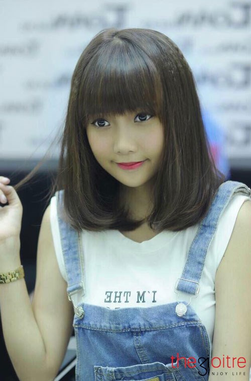 Bích Ngọc được biết tới bởi việc tham gia nhiều vào các phong trào, hoạt động dành cho giới trẻ, là mẫu ảnh cho nhiều thương hiệu về thời trang, tóc... Bích Ngọc được biết tới bởi việc tham gia nhiều vào các phong trào, hoạt động dành cho giới trẻ, là mẫu ảnh cho nhiều thương hiệu về thời trang, tóc...