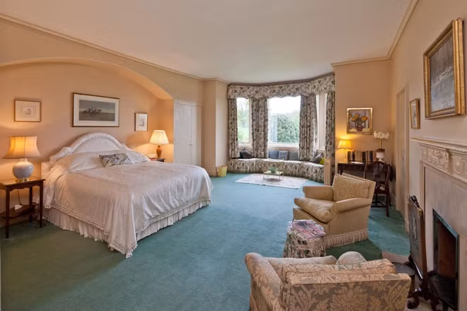 Bên trong biệt thự 33 triệu USD của vợ chồng Victoria Beckham