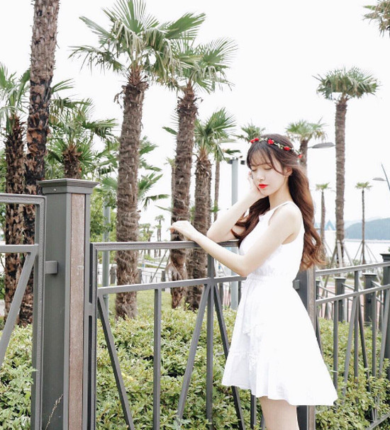 hot-girl-han-xinh-nhu-mong-dat-show-lam-mau-online-9