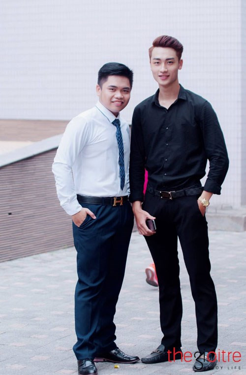 Vào tháng 4 vừa rồi, chàng trai 19 tuổi đã xuất sắc giành giải Nhất cuộc thi “Sinh viên thanh lịch” của ĐH Kinh tế Quốc dân và trở thành Nam vương của trường. Sau cuộc thi, Trần Duy Long được nhiều người biết đến hơn và có nhiều cơ hội mới trong học tập cũng như trong công việc. Vào tháng 4 vừa rồi, chàng trai 19 tuổi đã xuất sắc giành giải Nhất cuộc thi “Sinh viên thanh lịch” của ĐH Kinh tế Quốc dân và trở thành Nam vương của trường. Sau cuộc thi, Trần Duy Long được nhiều người biết đến hơn và có nhiều cơ hội mới trong học tập cũng như trong công việc.