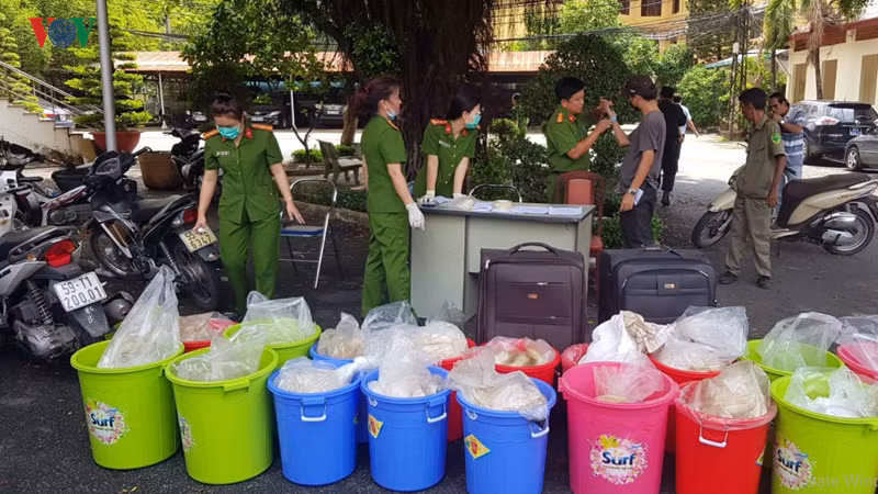 Bắt hàng tấn ma túy tại TPHCM: Hải quan và Công an tấn công tổng lực