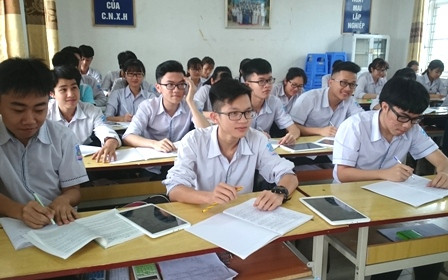 Học sinh khối 12 Quảng Ninh ôn luyện cho kỳ thi Học sinh khối 12 Quảng Ninh ôn luyện cho kỳ thi