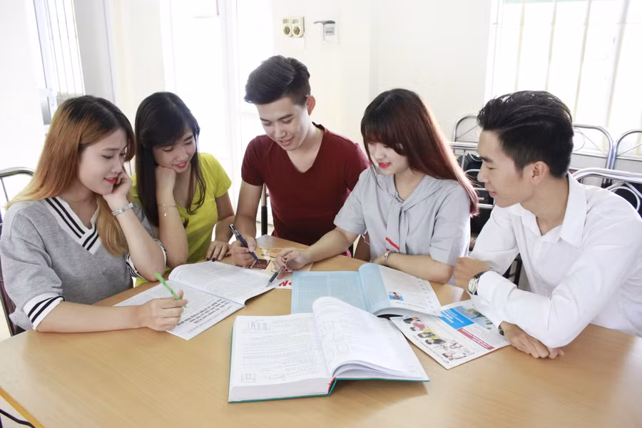 Hợp tác chiến lược giữa Đại học Hòa Bình và các doanh nghiệp: Cơ hội việc làm cho sinh viên ngay sau khi tốt nghiệp