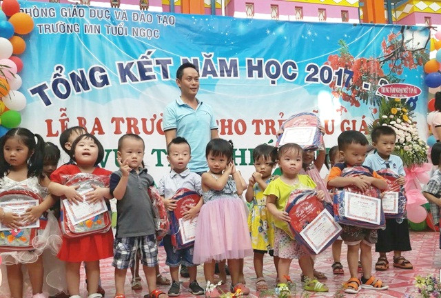 Công tác khen thưởng thi đua cho giáo viên, khen thưởng cho học sinh diễn ra đơn giản, nhanh gọn