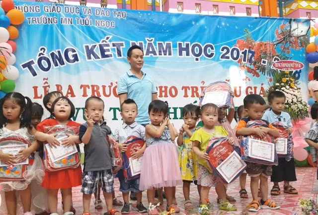 Công tác khen thưởng thi đua cho giáo viên, khen thưởng cho học sinh diễn ra đơn giản, nhanh gọn
