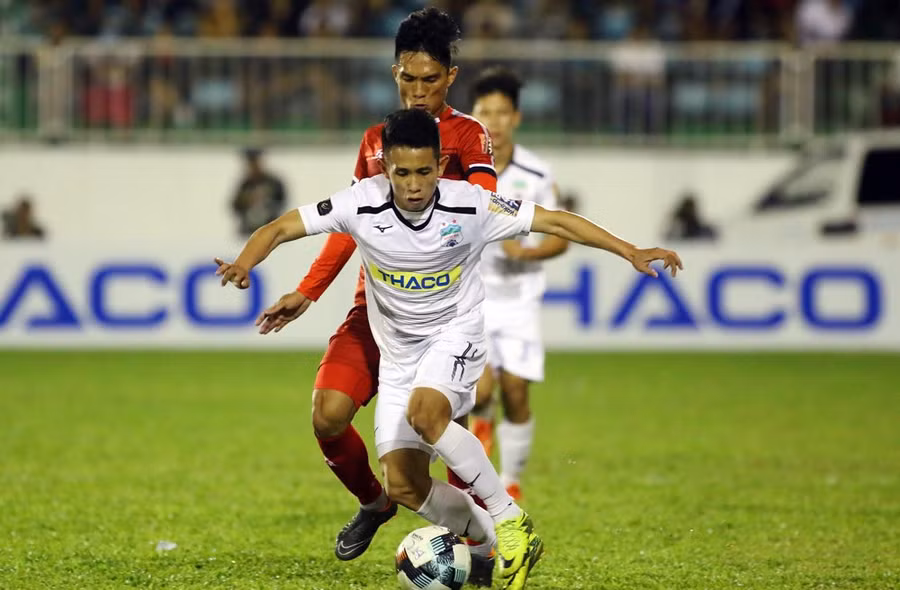 Hồng Duy cùng các đồng đội sẽ có điểm ở Lạch Tray?