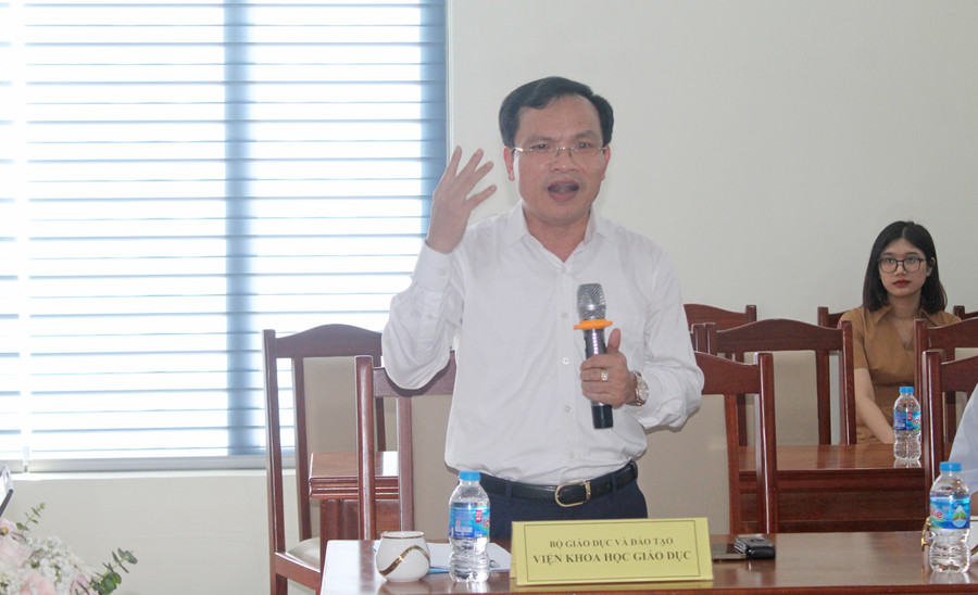 PGS.TS Mai Văn Trinh - Phó Viện trưởng Viện Khoa học Giáo dục Việt Nam phát biểu tham luận. (Ảnh: LT). PGS.TS Mai Văn Trinh - Phó Viện trưởng Viện Khoa học Giáo dục Việt Nam phát biểu tham luận. (Ảnh: LT).